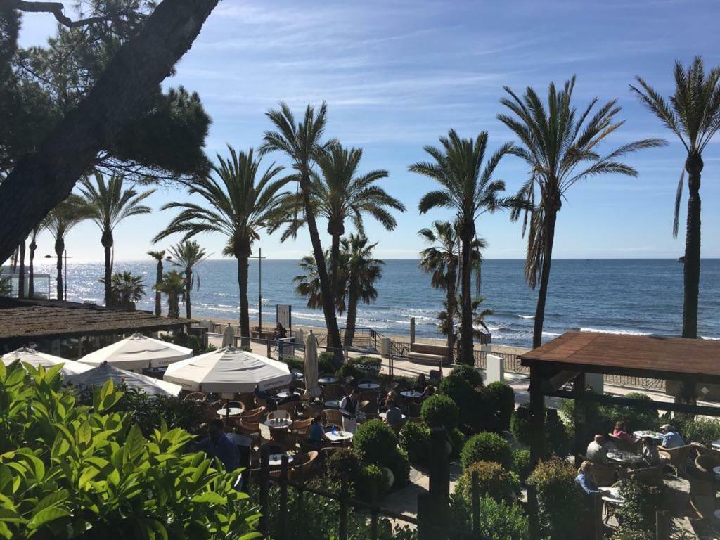 Las Palmas Marbella Bagian luar foto