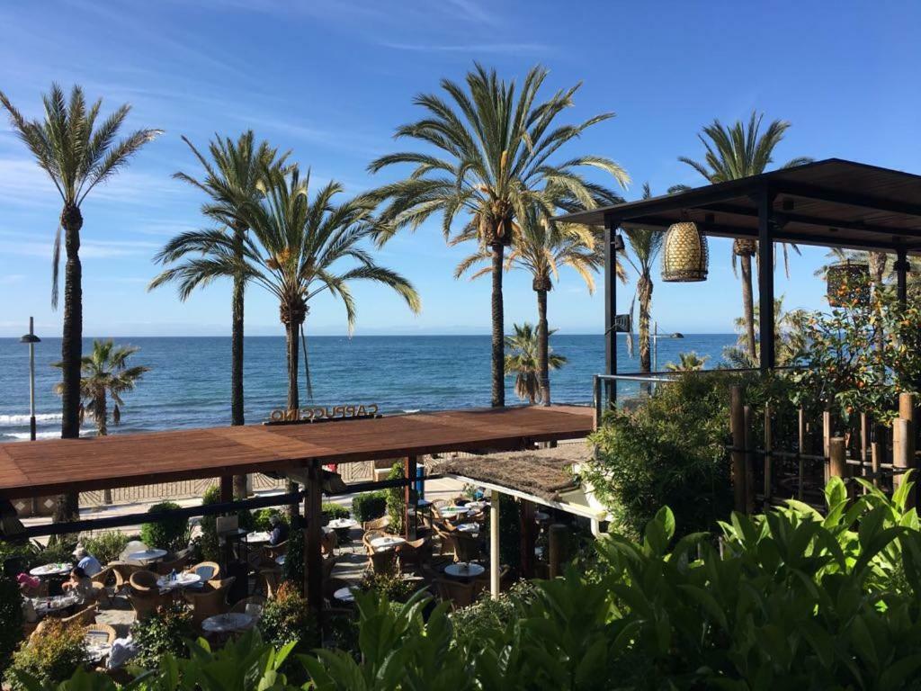 Las Palmas Marbella Bagian luar foto
